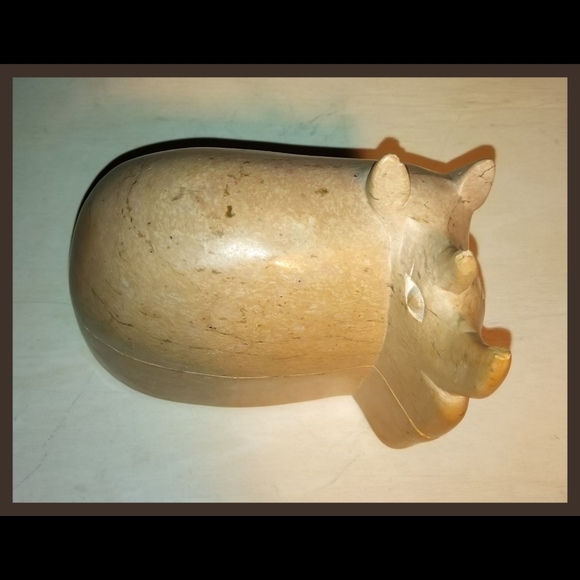 VINTAGE RHINO SOAPSTONE BOX-ONE OF A KIND-PERFECT - Picture 6 of 7